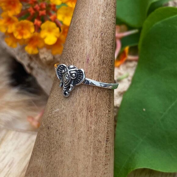 Elephant Head Sterling Silver Toe Ring - Picture 3 of 4